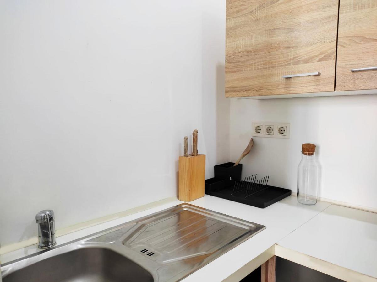 Lovely Modern Historical 1-bedroom Apartamento Viena