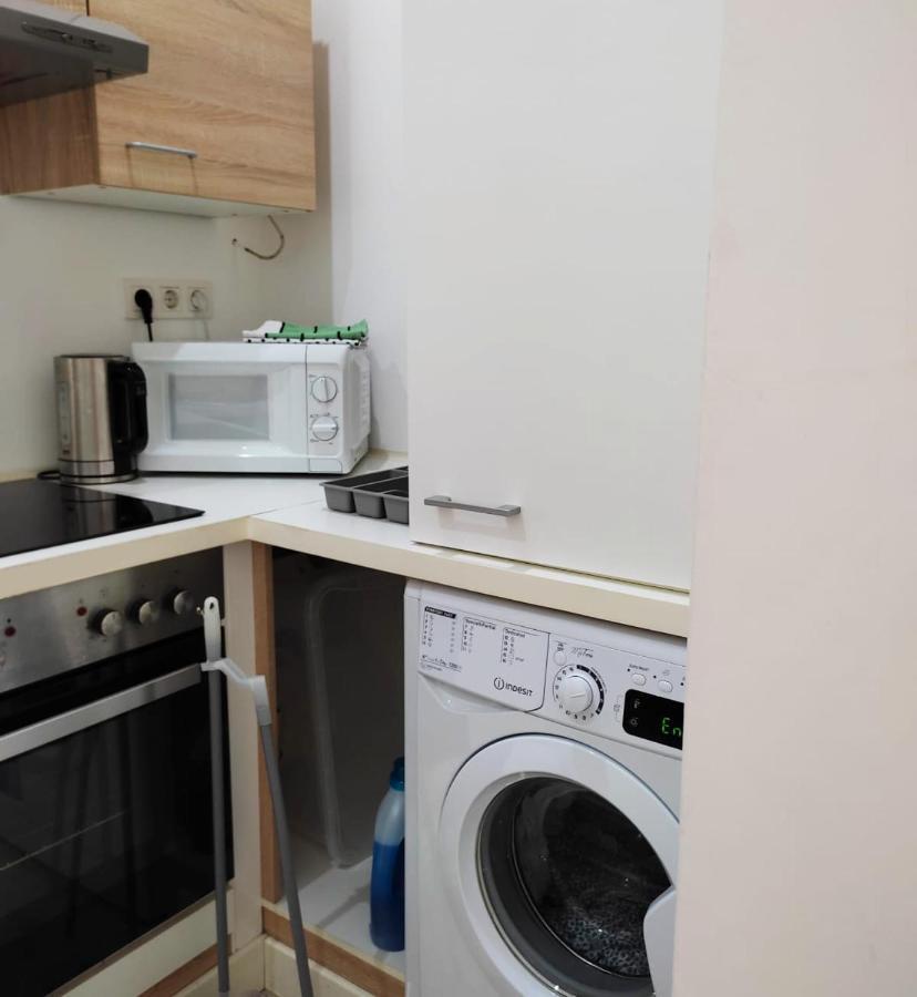 Lovely Modern Historical 1-bedroom * Viena