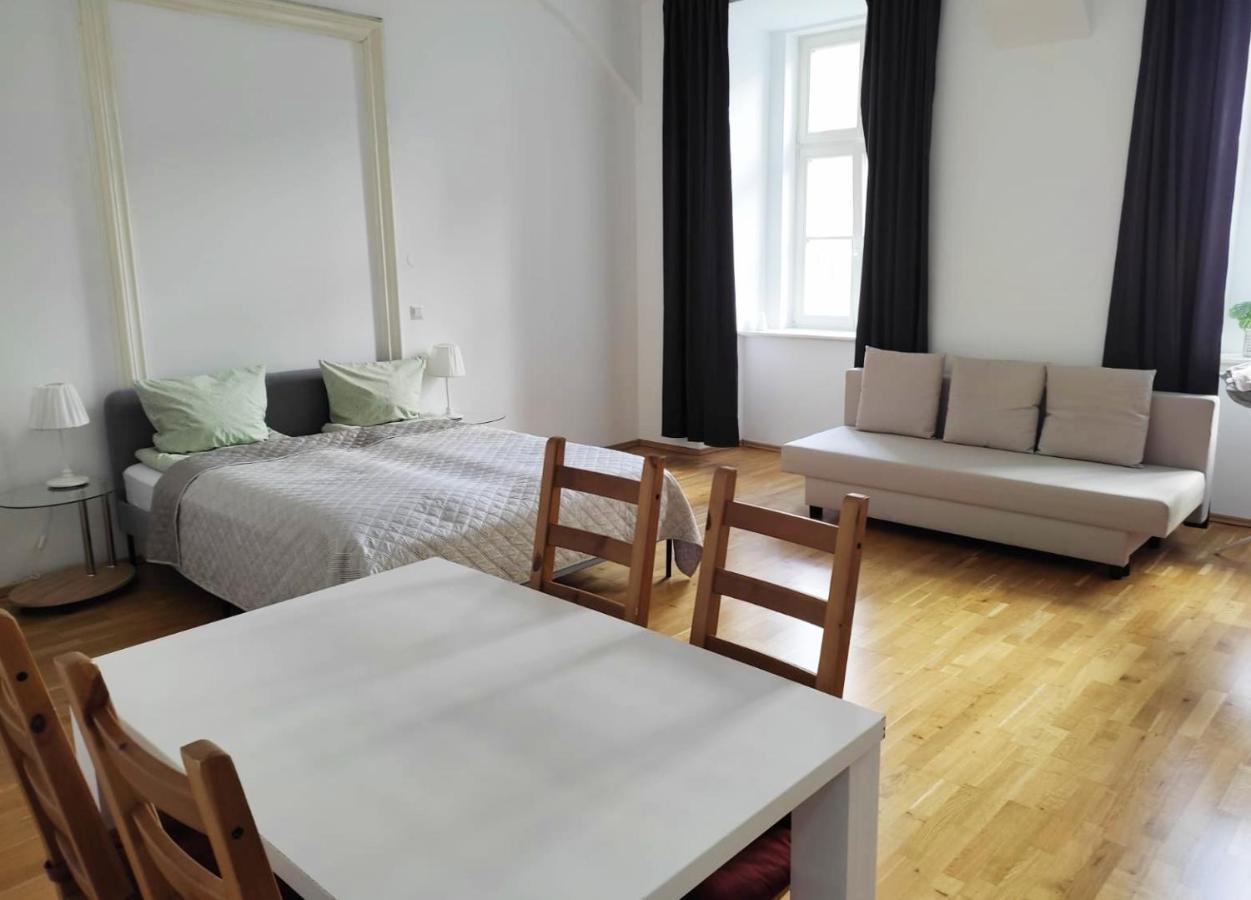 Lovely Modern Historical 1-bedroom Apartamento