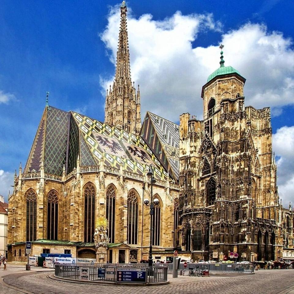 Lovely Modern Historical 1-bedroom Apartamento Viena